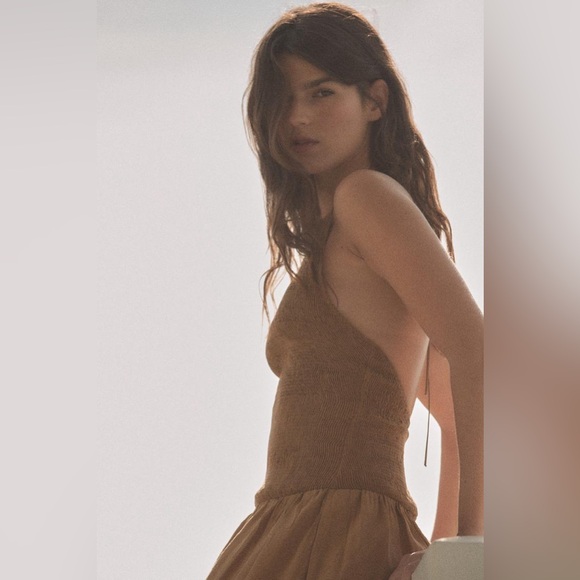 LAST ONE!!! ZARA VIRAL BLOGGERS’ FAVORITE FLOWY HALTER DRESS - Picture 8 of 16